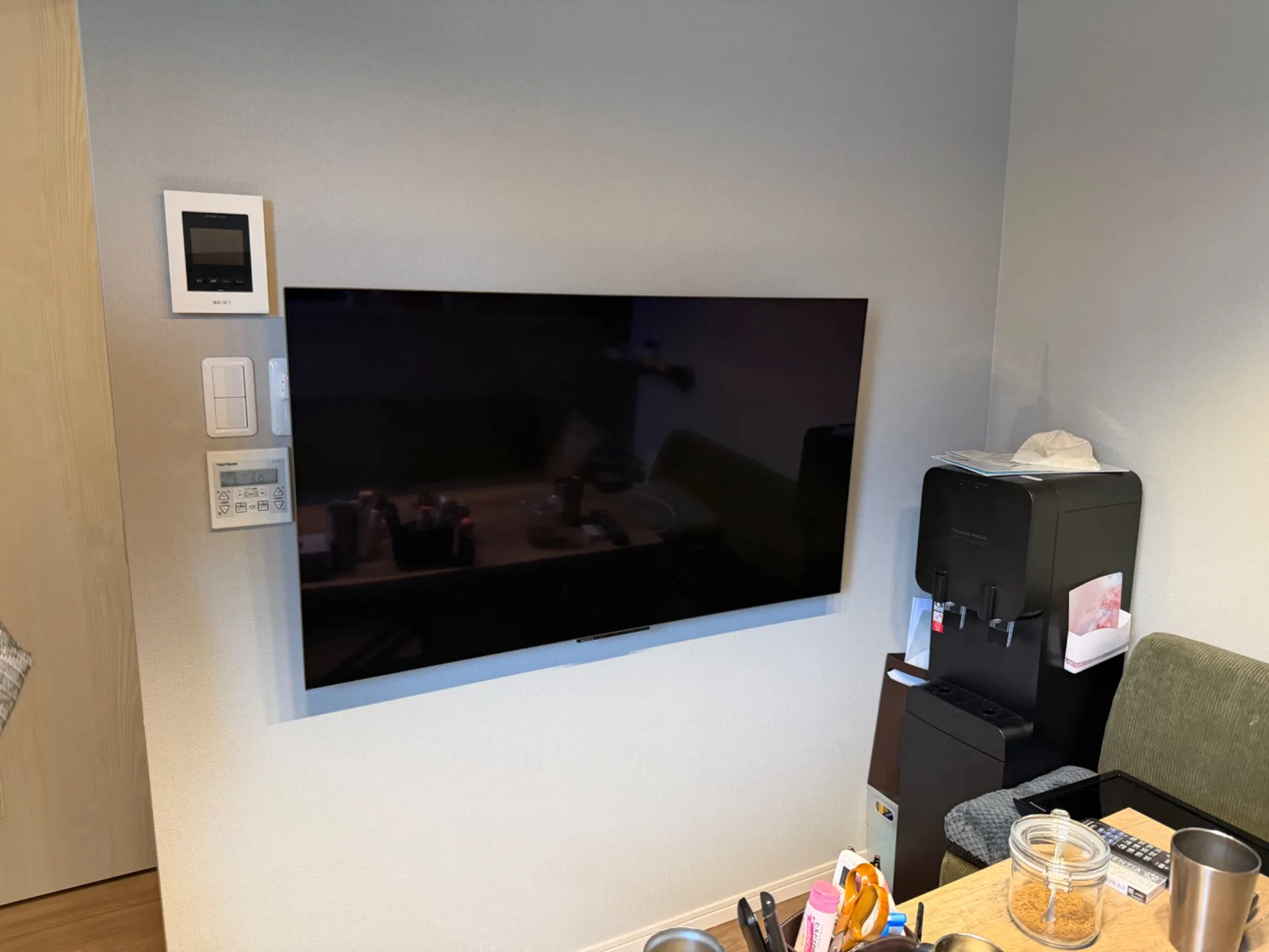 壁掛けテレビは必ず社長が施工するCAPTへ！社長が受付施工アフターフォローまで全てやるため高品質で低価格を実現！